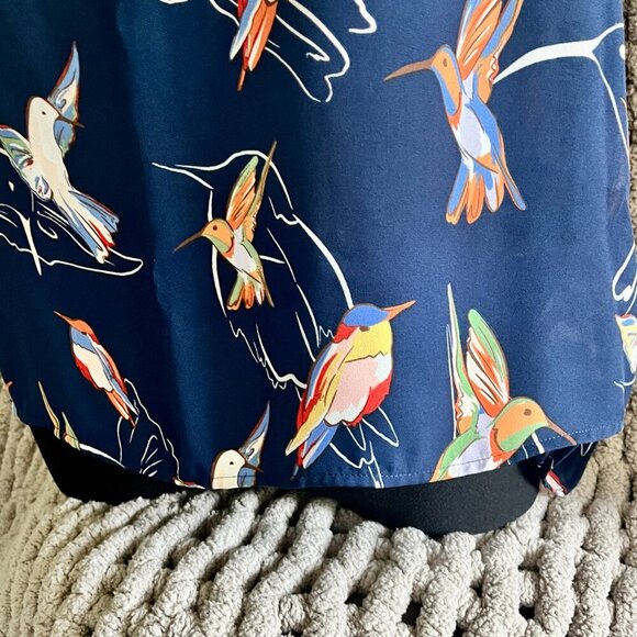 Navy Hummingbird Print Sleeveless Blouse Size M - Picture 4 of 11